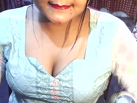 Snapshot of Nusrat_Faria07 chatting on November 2025 05:02:01 PM Nusrat Faria07 online show from November 2025 05:02:01 PM