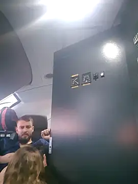 Snapshot of AlexAlice12 chatting on October 2025 03:33:01 PM AlexAlice12 online show from October 2025 03:33:01 PM