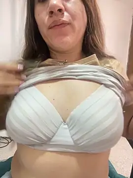 Snapshot of emma_hot2006 chatting on October 2025 05:41:02 PM emma hot2006 online show from October 2025 05:41:02 PM