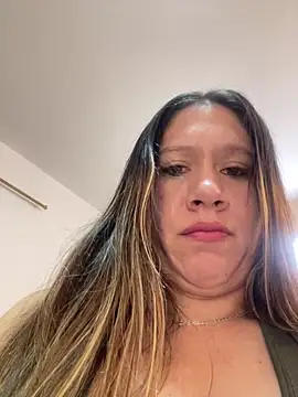 Snapshot of emma_hot2006 chatting on October 2025 05:25:01 PM emma hot2006 online show from October 2025 05:25:01 PM