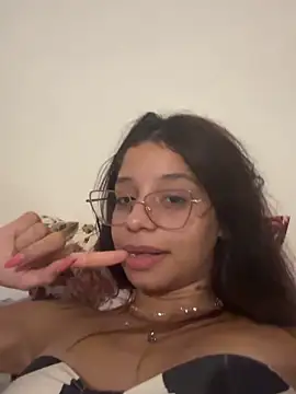 FadaPerigosa online show from April 2026 02:43:01 AM