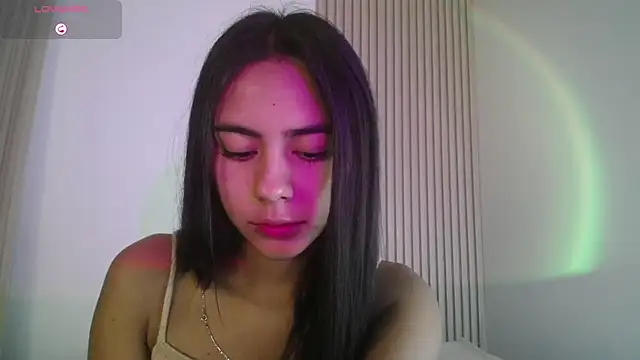 Snapshot of LilybethGray chatting on September 2025 11:04:01 PM LilybethGray online show from September 2025 11:04:01 PM