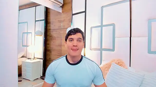 RaymondMorris online show from October 2025 05:46:01 PM