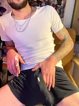 Snapshot of Mexxwell69 chatting on December 2025 09:53:01 PM Mexxwell69 online show from December 2025 09:53:01 PM