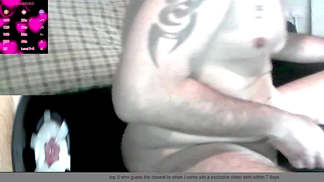 Snapshot of gman1922 chatting on November 2025 07:52:02 AM gman1922 online show from November 2025 07:52:02 AM