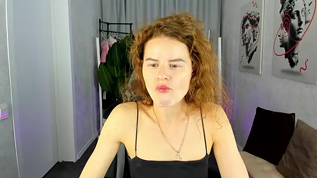 Snapshot of Wanda_Gomez chatting on May 2026 01:37:01 PM Wanda Gomez online show from May 2026 01:37:01 PM