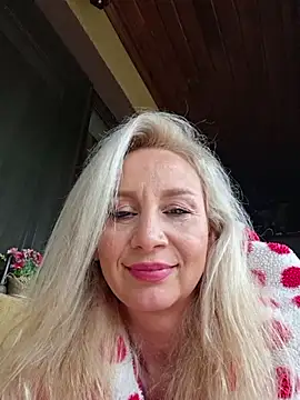 Snapshot of merlyn4 chatting on November 2025 12:27:02 PM merlyn4 online show from November 2025 12:27:02 PM