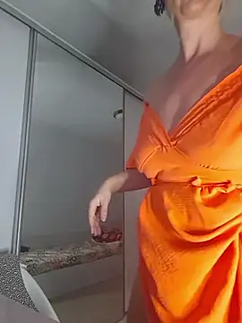 Snapshot of merlyn4 chatting on November 2025 11:53:02 AM merlyn4 online show from November 2025 11:53:02 AM