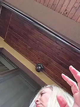 Snapshot of merlyn4 chatting on November 2025 10:27:01 AM merlyn4 online show from November 2025 10:27:01 AM