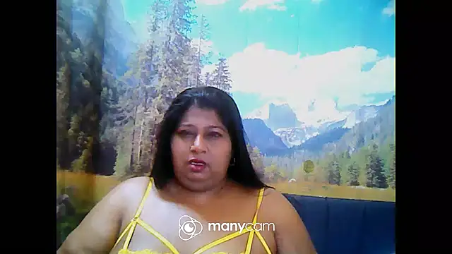 Snapshot of indianhoney694u chatting on January 2025 05:08:01 PM indianhoney694u online show from January 2025 05:08:01 PM
