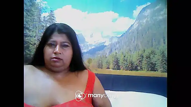 Snapshot of indianhoney694u chatting on January 2025 08:40:02 AM indianhoney694u online show from January 2025 08:40:02 AM