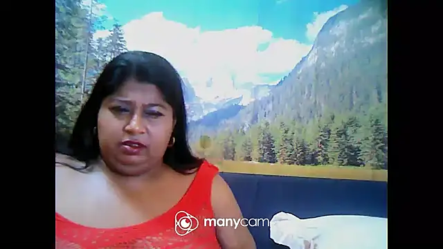 Snapshot of indianhoney694u chatting on January 2025 12:02:02 PM indianhoney694u online show from January 2025 12:02:02 PM
