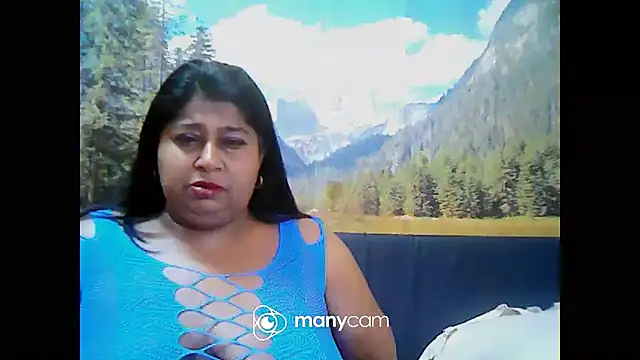 Snapshot of indianhoney694u chatting on February 2025 05:33:02 AM indianhoney694u online show from February 2025 05:33:02 AM