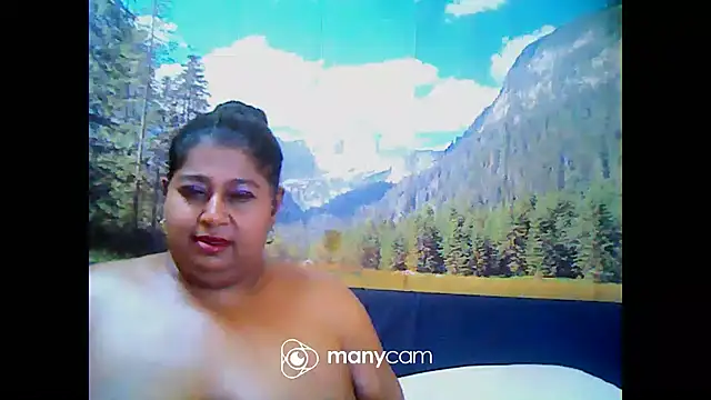 Snapshot of indianhoney694u chatting on February 2025 08:33:02 PM indianhoney694u online show from February 2025 08:33:02 PM