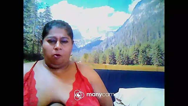 Snapshot of indianhoney694u chatting on February 2025 11:41:02 AM indianhoney694u online show from February 2025 11:41:02 AM