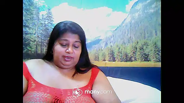 Snapshot of indianhoney694u chatting on March 2025 11:17:01 AM indianhoney694u online show from March 2025 11:17:01 AM