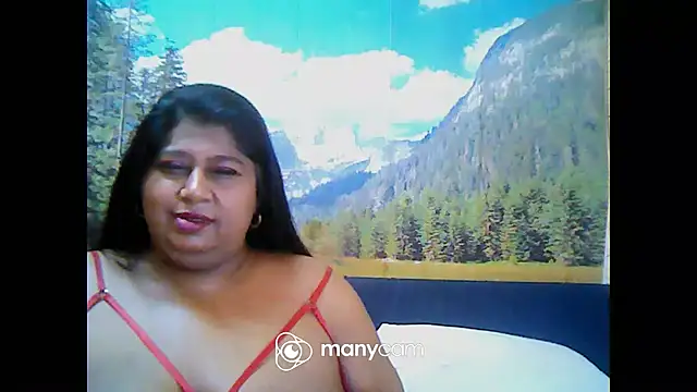 Snapshot of indianhoney694u chatting on March 2025 08:35:01 AM indianhoney694u online show from March 2025 08:35:01 AM