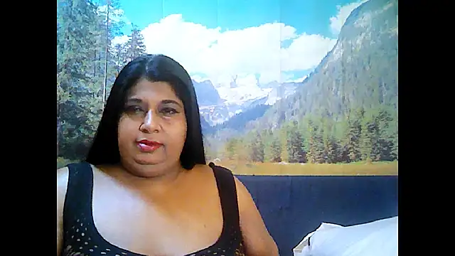 Snapshot of indianhoney694u chatting on September 2025 05:20:01 AM indianhoney694u online show from September 2025 05:20:01 AM