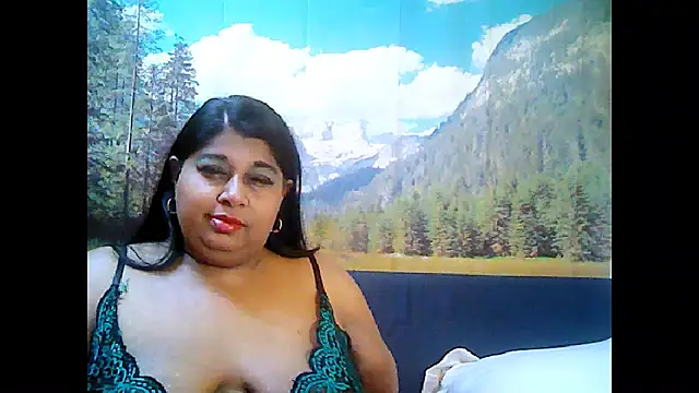 Snapshot of indianhoney694u chatting on October 2025 05:30:01 AM indianhoney694u online show from October 2025 05:30:01 AM