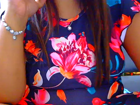 mayalove890 online show from November 2025 05:13:02 PM