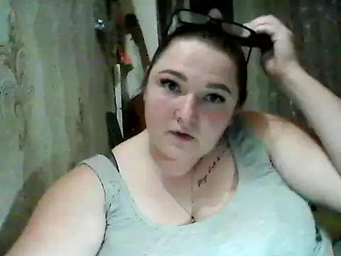 Snapshot of AngelQSky chatting on November 2025 03:55:01 PM AngelQSky online show from November 2025 03:55:01 PM