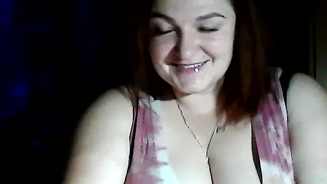 Snapshot of AngelQSky chatting on November 2025 08:33:02 PM AngelQSky online show from November 2025 08:33:02 PM