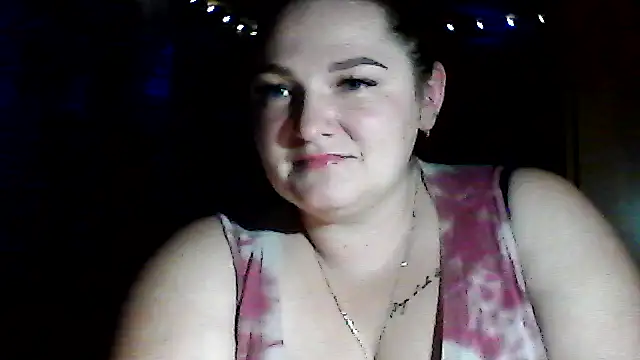 Snapshot of AngelQSky chatting on November 2025 06:55:02 PM AngelQSky online show from November 2025 06:55:02 PM