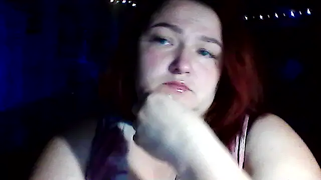 AngelQSky online show from December 2025 06:03:01 PM