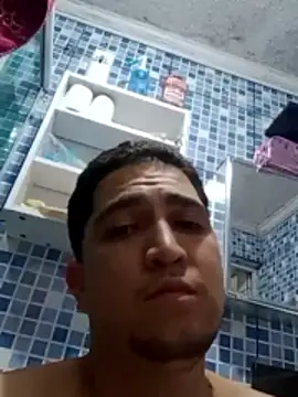 Snapshot of Picademel2525 chatting on November 2025 07:40:02 PM Picademel2525 online show from November 2025 07:40:02 PM