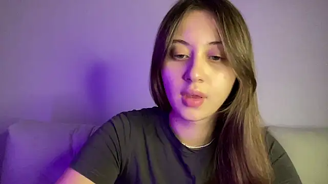 StellarAlice online show from November 2025 05:57:02 PM