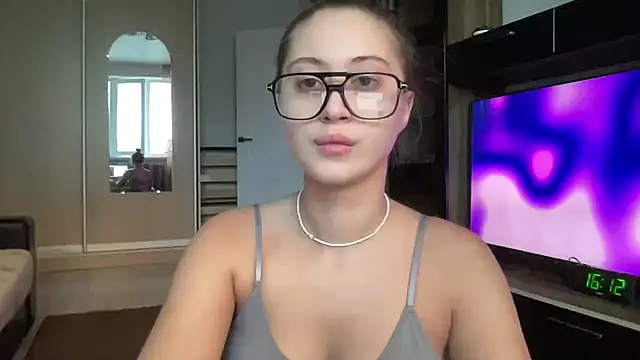 StellarAlice online show from November 2025 11:13:02 AM