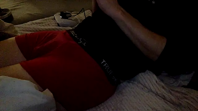 Snapshot of Breezydicksn chatting on October 2025 08:41:02 PM Breezydicksn online show from October 2025 08:41:02 PM