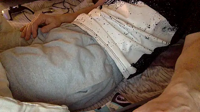 Snapshot of Breezydicksn chatting on October 2025 07:36:02 PM Breezydicksn online show from October 2025 07:36:02 PM