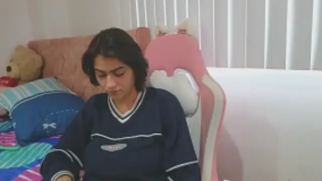 Crystal Star  online show from November 2025 10:59:01 AM