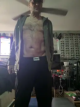 Snapshot of AidenMcKnight chatting on January 2026 04:34:02 PM AidenMcKnight online show from January 2026 04:34:02 PM