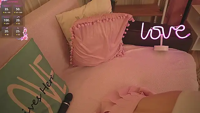 Snapshot of Winaria chatting on February 2026 06:40:02 AM Winaria online show from February 2026 06:40:02 AM