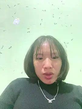 QueenLink online show from November 2025 05:37:01 PM