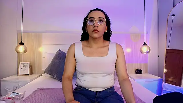 alehia cute online show from October 2025 09:03:01 PM