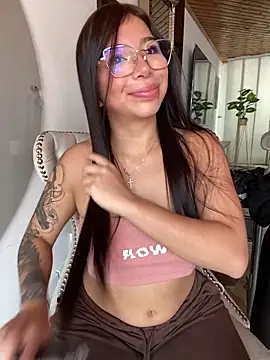 Snapshot of Maddy_Piink chatting on February 2026 05:06:02 PM Maddy Piink online show from February 2026 05:06:02 PM
