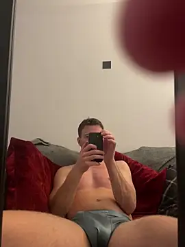 Snapshot of AndyArno2533 chatting on September 2025 06:30:01 PM AndyArno2533 online show from September 2025 06:30:01 PM