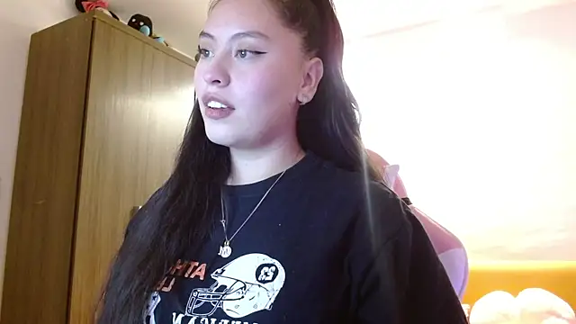 madissooon   online show from November 2025 04:12:01 AM