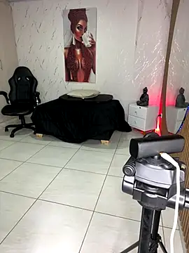 Snapshot of MorenaLush_Eup chatting on November 2025 03:27:02 AM MorenaLush Eup online show from November 2025 03:27:02 AM