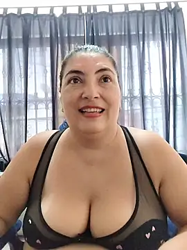 Snapshot of lina_maria99 chatting on November 2025 07:48:02 PM lina maria99 online show from November 2025 07:48:02 PM