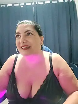 Snapshot of lina_maria99 chatting on November 2025 08:35:02 AM lina maria99 online show from November 2025 08:35:02 AM