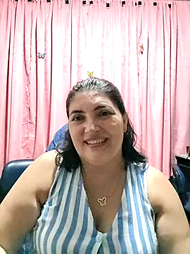 Snapshot of lina_maria99 chatting on December 2025 11:32:02 PM lina maria99 online show from December 2025 11:32:02 PM