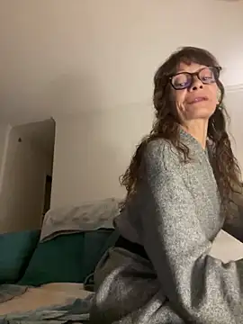 Chris06d22xh online show from September 2025 06:35:02 PM