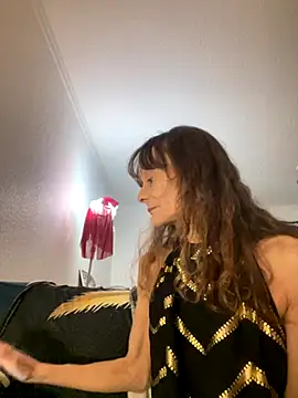 Chris06d22xh online show from December 2025 09:00:01 PM