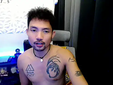 Snapshot of Thefriskyasian chatting on October 2025 05:26:02 AM Thefriskyasian online show from October 2025 05:26:02 AM