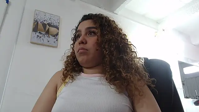 GiorgineTaylor online show from December 2025 07:19:02 PM