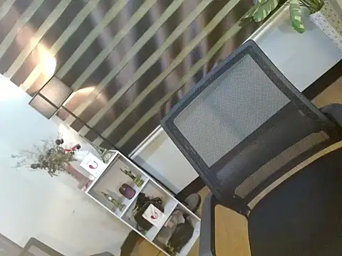 Urlustfull Sainaxxx online show from April 2026 07:22:01 AM